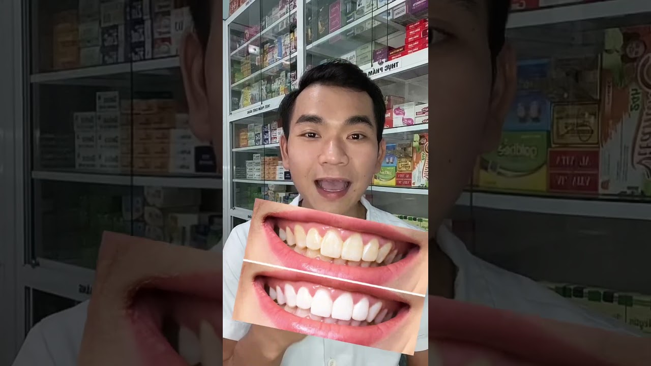 Dung dịch oxy già 3% dùng để sát khuẩn và làm sạch vết thương hở.